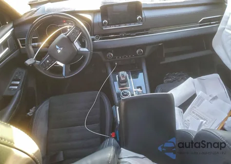 2022 Mitsubishi Outlander from USA, damaged, VIN 077021